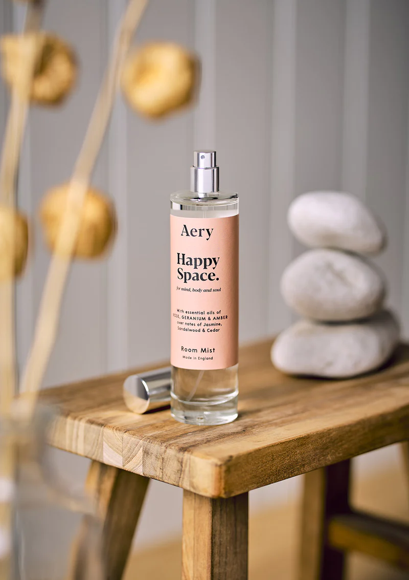 happy-space-room-spray-aery-living-04