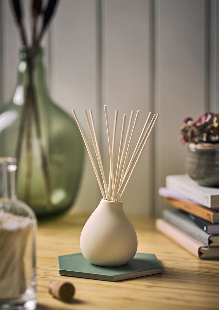 himalayan-cedarleaf-reed-diffuser-cream-ceramic-aery-living-05